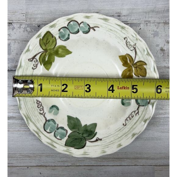 Vernon Ware VINEYARD Metlox Saucers Set Of 4 Vintage 6" - Picture 4 of 4